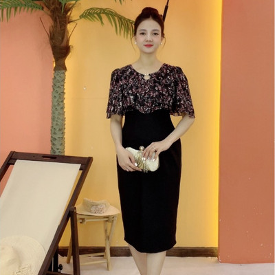 Đầm body trung niên cho mẹ - Cổ tròn tay loe tầng - Đen hoa - TTV2113