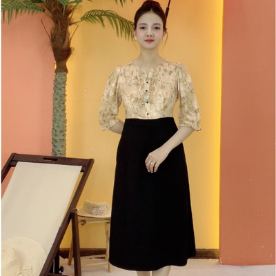 Đầm form A trung niên cho mẹ - Cổ tròn khoét V kết nút tay lỡ - Vàng hoa - TTV2115
