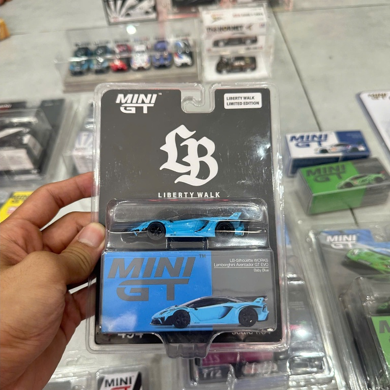 Xe mô hình MiniGT #494 - Lamborghini LB-Silhouette WORKS Aventador GT EVO Baby Blue