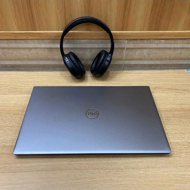 XẢ KHO DELL VOSTRO 5510 màu xanh xám đẹp keeng dành cho HSSV đi ăn chơi, du lịch...