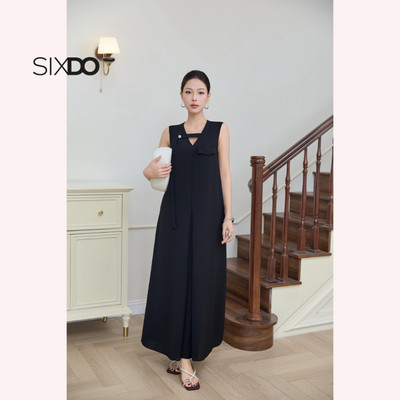 Đầm đen dáng suông sát nách cách điệu SIXDO (Black Woven Flared Dress)
