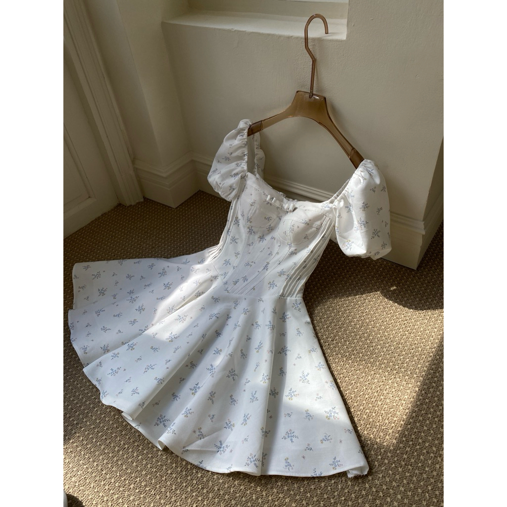 LUNALE - Emma dress/ váy hoa xoè cổ U nữ tính vải kate thêu