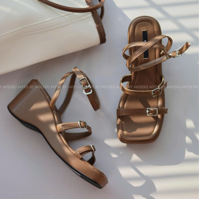 Giày sandal nữ MYSS đế xuồng 2 quai ngang phối khóa 7cm cao cấp thời trang - SD207