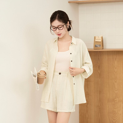 Set Áo Sơ Mi Dài Lửng Dáng Rộng Và Quần Short Chun Sườn VIEN TRAN O66C26H003