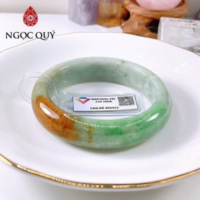 Vòng cẩm thạch A - Ngọc phỉ thúy type A bản hẹ màu xanh điểm phỉ chất nếp mịn ni 51 mm VL130 (kèm kđ type A)- Ngoc Quý