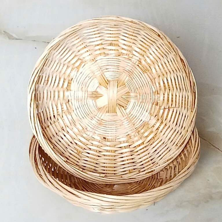 Bát tre đan bằng tay dùng đựng đồ ăn vặt để bàn hoặc cắm hoa để bàn rất đẹp bèn giá rẻ d15xh5.   2 c