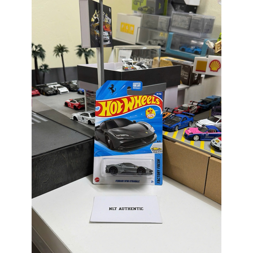 Hotwheels ( Card mỹ ) FERRARI SF90 STRADALE ( Xám )