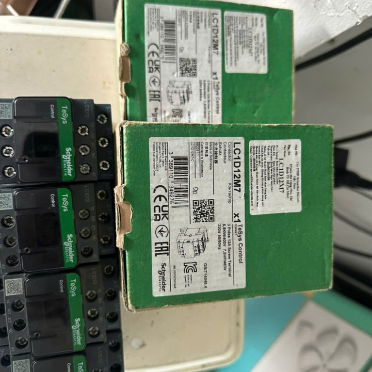 Khởi Động Từ Contactor Schneider LC1D12M7 3P 12A 220V TeSys Chính Hãng