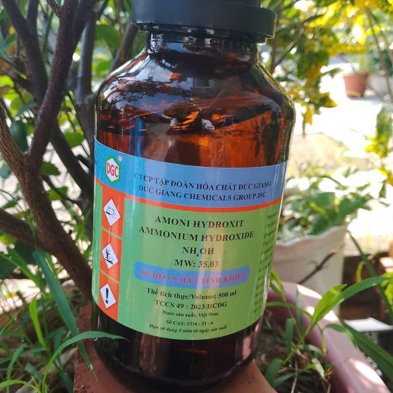 NH4OH Amonihydroxide chai 500ml hàng Đức Giang