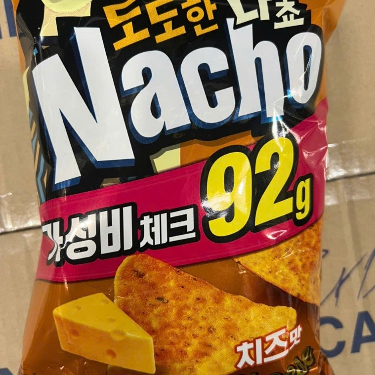 Bimbim snack nacho vị phô mai hàn quốc 92G - 나쵸 치즈맛