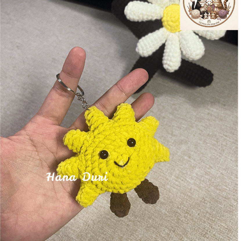 Móc khoá len mặt trời - Hana Duri - handmade