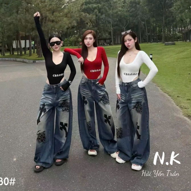 Quần Jeans xuông ống cong Chorme Heart
