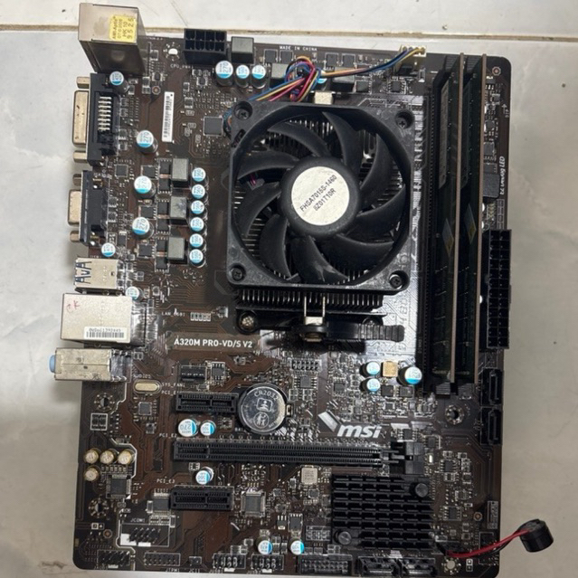 combo pc a320m + ryzen 5 1400 + 8gb ram tặng fan và có fe chắn