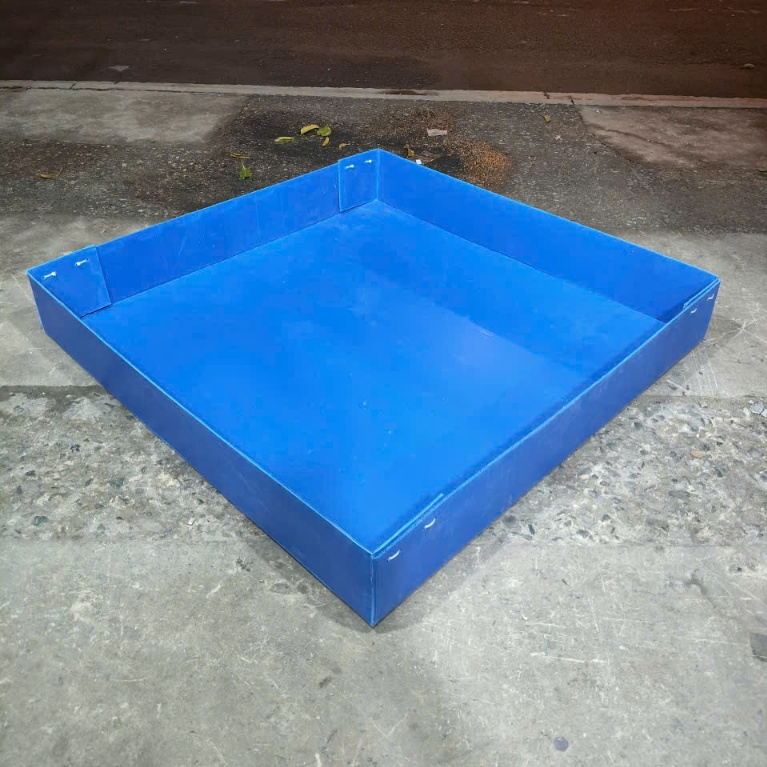 KHAY NHỰA XẾP ĐỂ CHUỒNG GÀ VUÔNG, BỘI GÀ DÙNG DỰNG CÁT, TRẤU