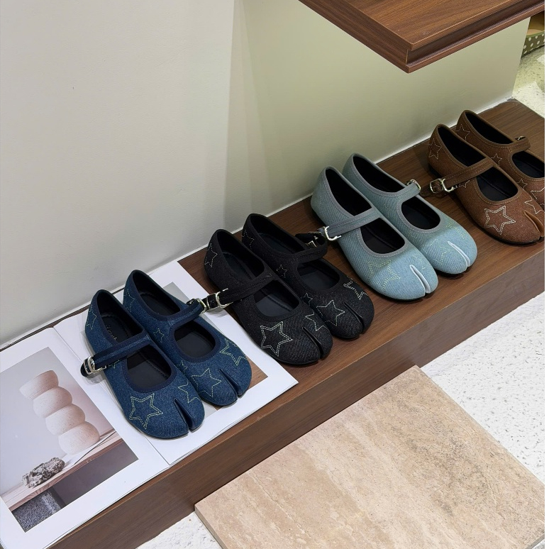 GIÀY BÚP BÊ NAGASHOES TABI THÊU HỌA TIẾT NGÔI SAO NAB167