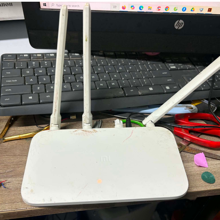 Hàng 2nd :Xiaomi Bộ phát wifi MI ROUTER 4C 4 râuhàng sài chữa cháy,gãy mất 1 râu vẫn sd bt ,bao test