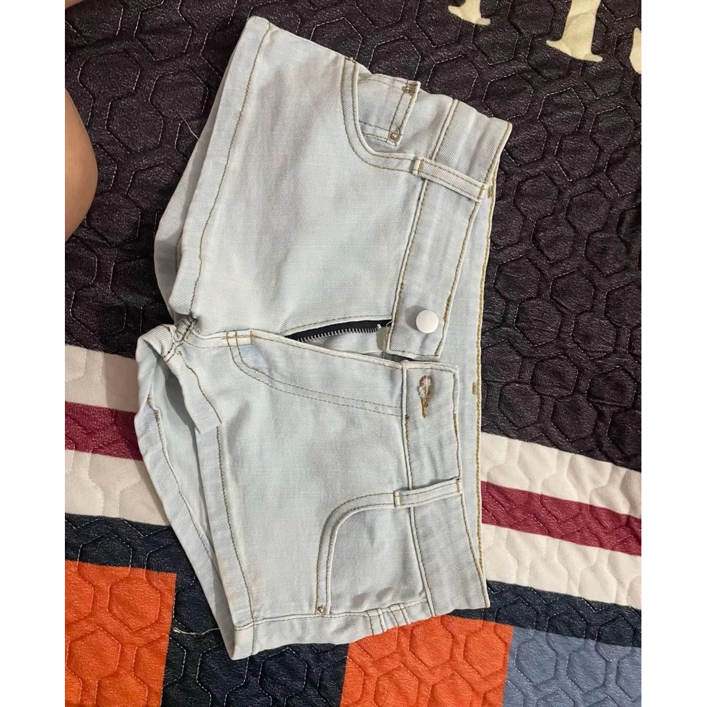 Quần short HTIQUE
