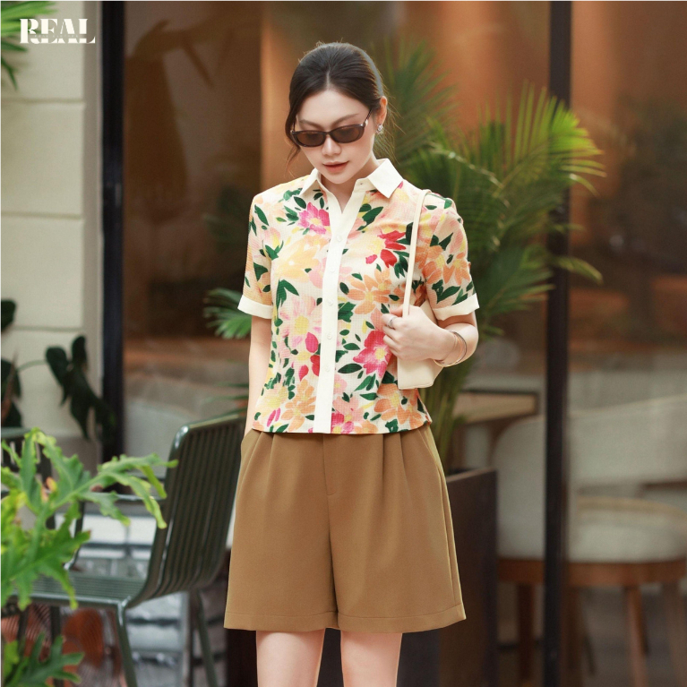 Sơ mi croptop tay ngắn họa tiết REAL CLOTHES, nhẹ mát, ít nhăn