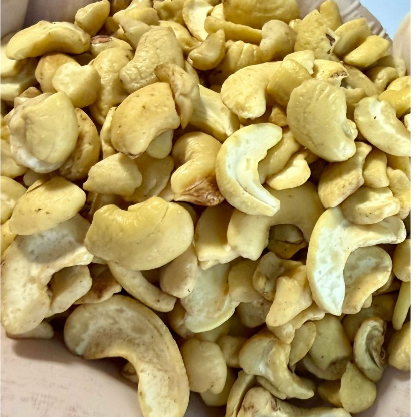 Hạt Điều tươi, chưa rang, mảnh nhỏ (crushed cashew nuts) 500g