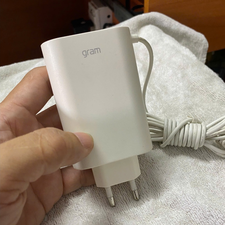 Củ sạc adapter Laptop LG Gram 19V - 2.53A chính hãng theo máy cũ còn mới đẹp