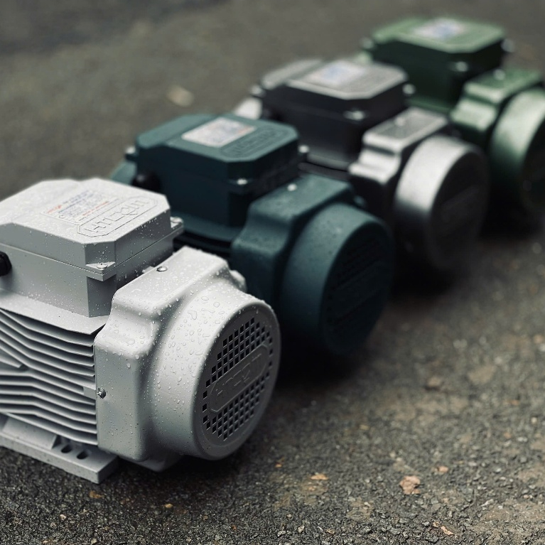 MOTOR Kéo HTCOM 4.0Hp - HT 3.0C ( 1 Pha 3.0Kw ) -Xversion