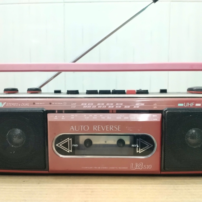 Radio cassette Sanyo U4-S10 đồ cũ nghe hay ok 100%
