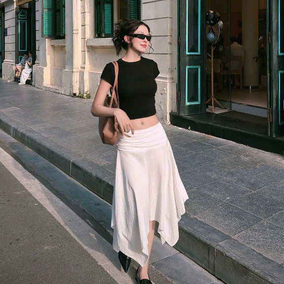 SET0609- BỘ NỮ ÁO CỘC TAY ĐEN ÔM CROPTOP MIX CHÂN VÁY LỬNG TRẮNG