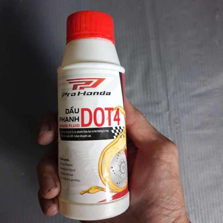 Dầu thắng (dầu phanh / Brake Fluid)