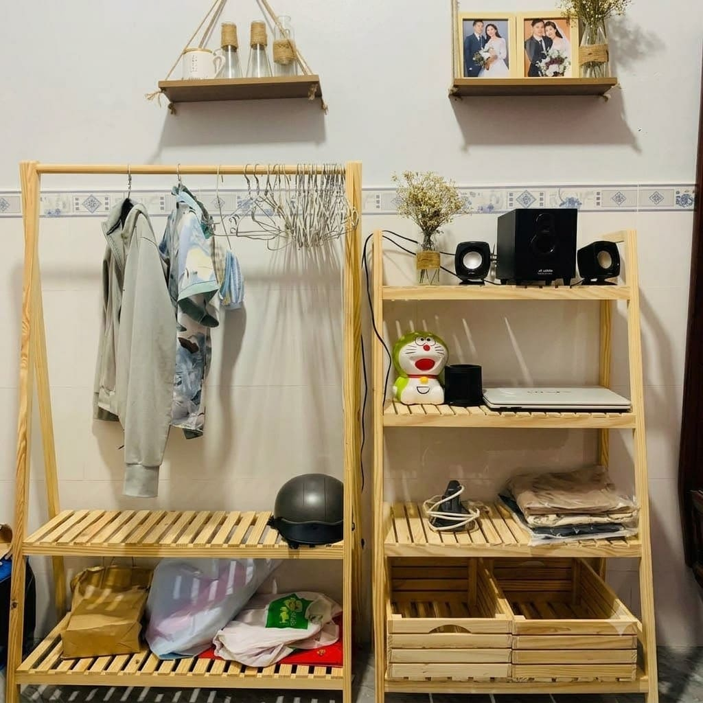 Giá treo quần áo gỗ,kệ tủ treo đồ ,xào đồ quần áo Hương Anh Decor