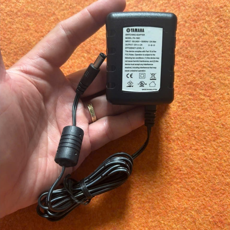 Dây nguồn đàn Piano Yamaha P125 12V bản gốc Yamaha