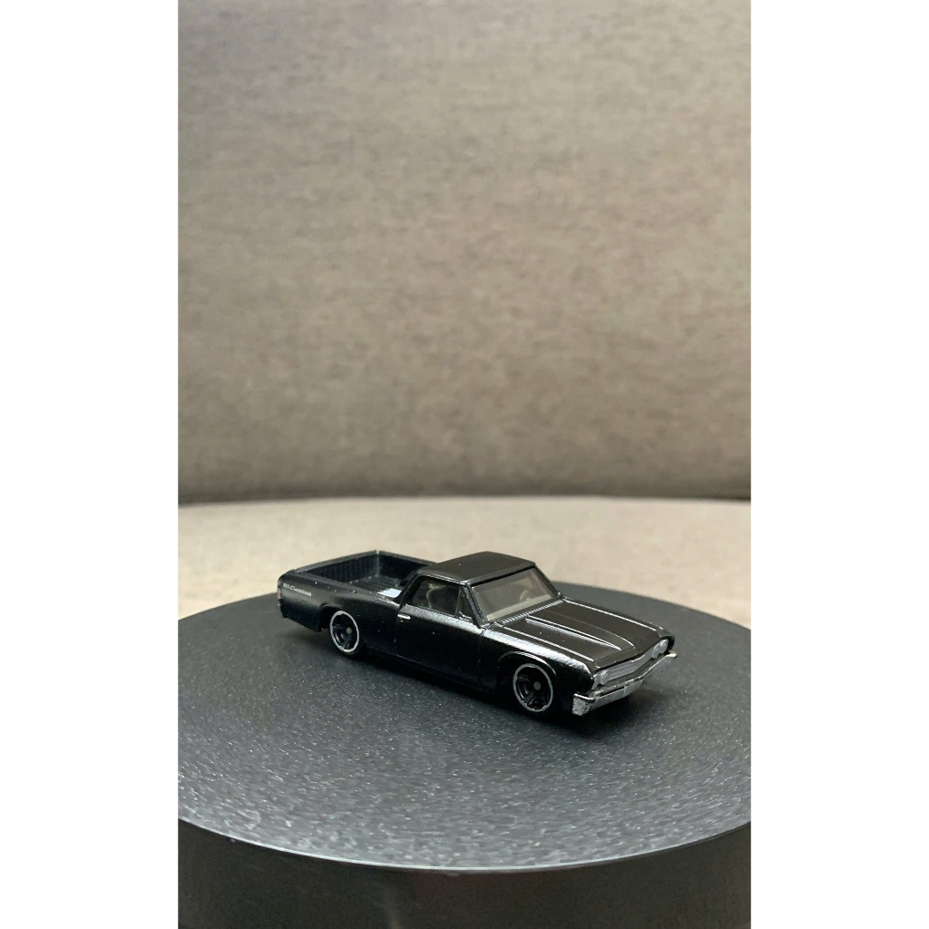 Hãng Hot Wheels - Chevy El Camino - Bản Fast & Furious (loose nguyên bản, phần mạ crom hơi trầy nhẹ)