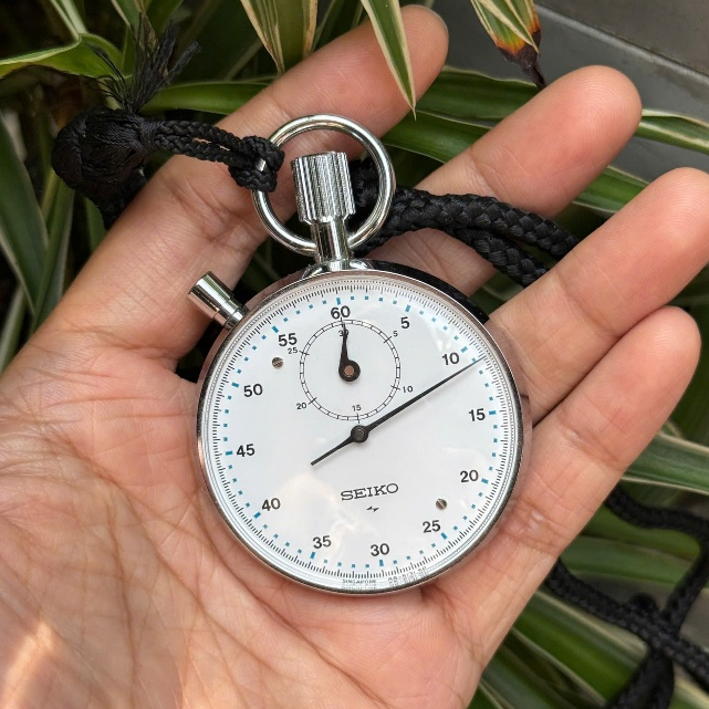 [2hand] Đồng Hồ Quýt Bấm Giờ SEIKO Chronograph Cổ Điển (Full Hộp Sổ Nhật Nguyên Bản - Máy Cơ Lên Cót