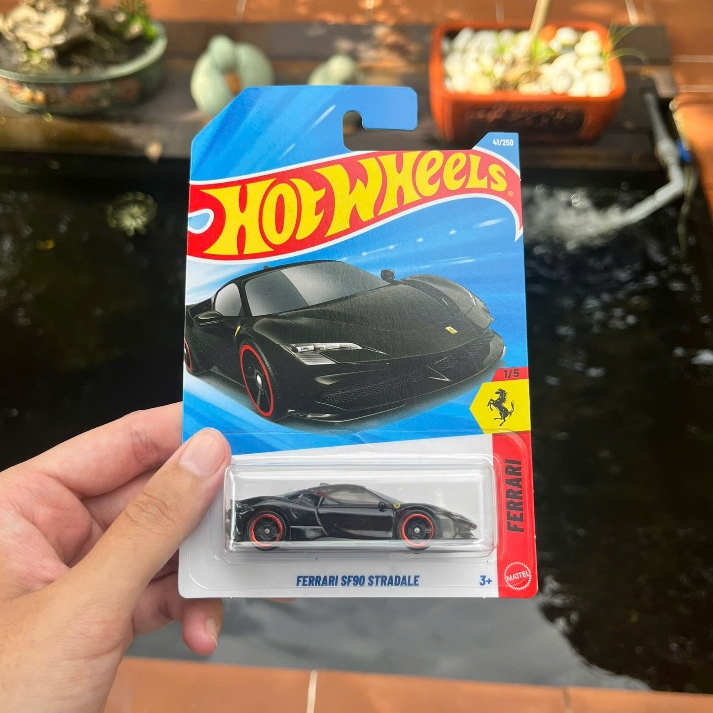 HOTWHEELS FERRARI SF90 BLACK