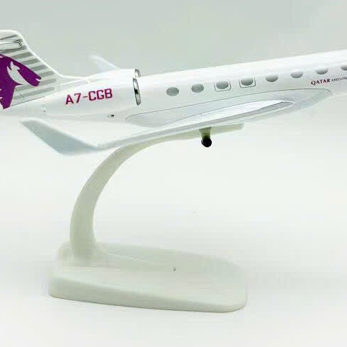 Mô hình máy bay Qatar G650 18cm
