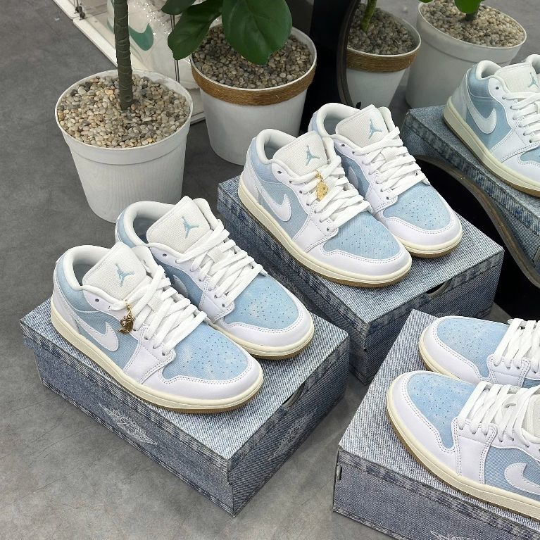 [ CHÍNH HÃNG ] Giày JD1 Low 'Worn Blue' HQ2004-400 denim - Full Box Authentic