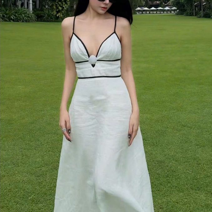 ĐẦM LINEN HAI DÂY PHỐI VIỀN ĐEN DÁNG DÀI SANG TRỌNG - D502