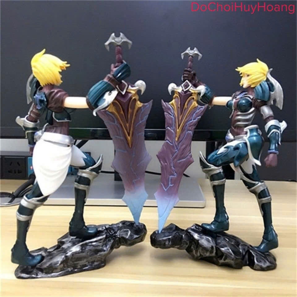 Mô hình tượng nhân vật Riven Lol 19cm