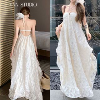 YNN STUDIO Đầm cổ Yếm Hở Lưng đi biển Thiết kế váy 2 Dây dáng dài Maxi màu trắng có mút ngực