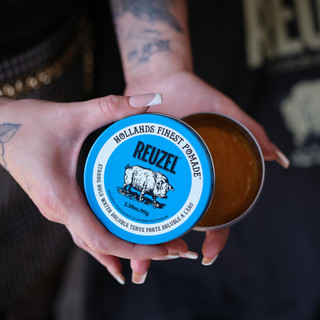 Sáp Vuốt Tóc Reuzel Blue Pomade