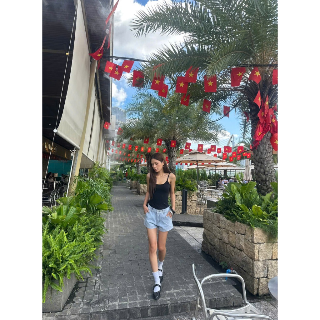 THE QUẠO - Quần Short ngắn nữ chất liệu Jean mềm dáng ngắn trên gối phong cách S2208_705 | BigBuy360 - bigbuy360.vn