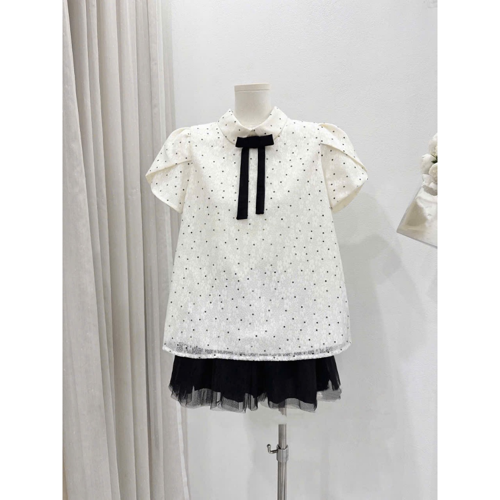 Set Áo Đũi Cổ Sen Chấm Bi Tay Vạt Chéo Đính Nơ Đen Kết Hợp Chân Váy Tơ Lưới Tiểu Thư, Đi Chơi , Đi Cafe Đều Hợp -Lollaye | BigBuy360 - bigbuy360.vn