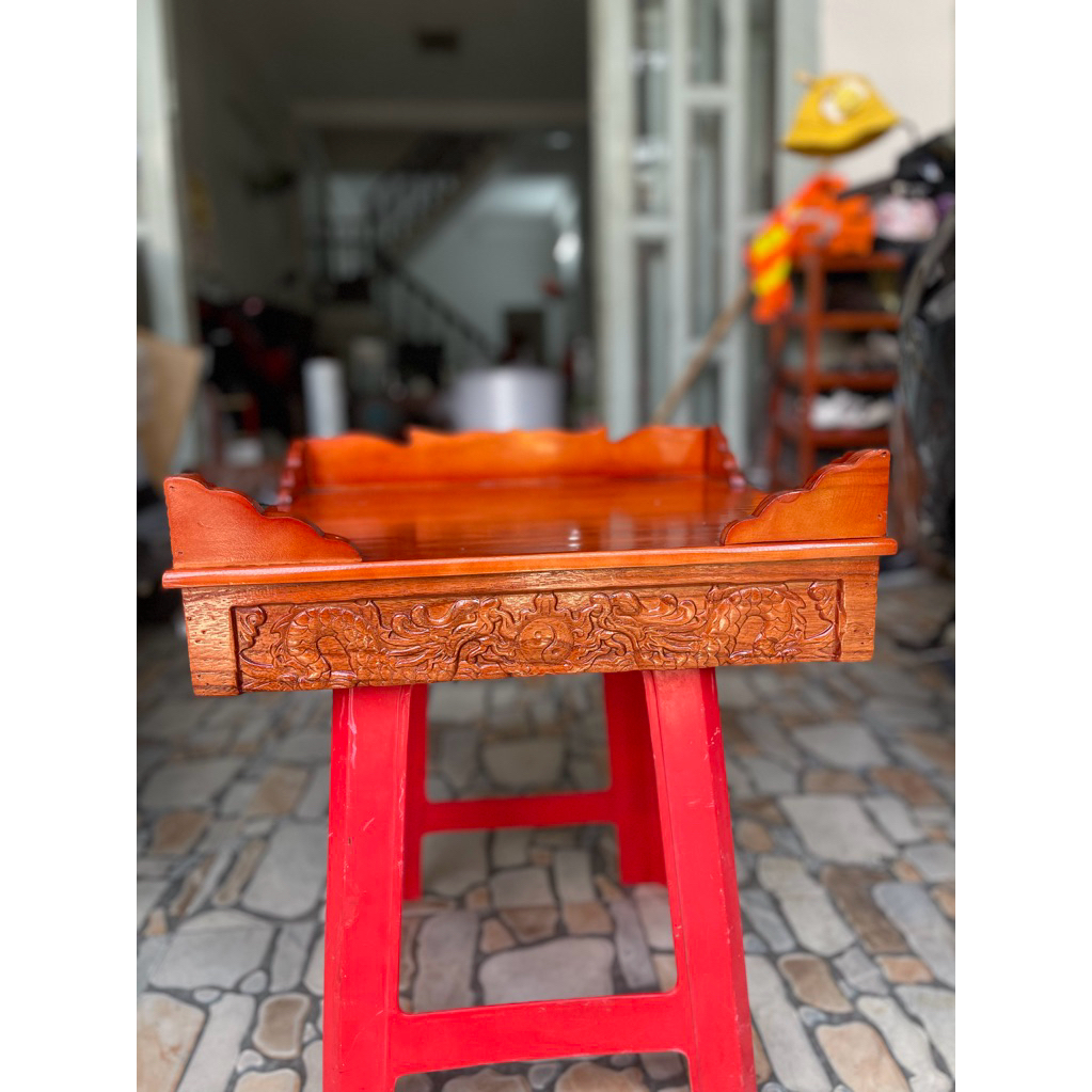 Bàn thờ treo tường gỗ xoan trạm rồng ngang 40cm 50cm gồm 1 bộ ke đế