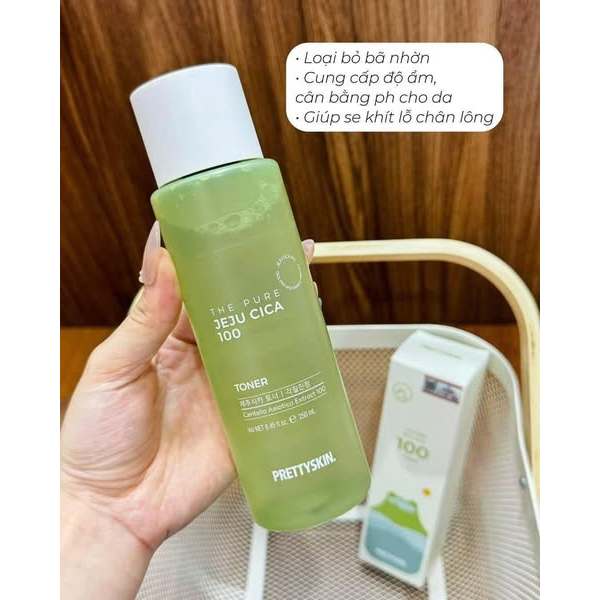Nước Hoa Hồng Toner Chiết Xuất Rau Má Pretty Skin Hàn Quốc The Pure Jeju Cica Toner 250ml