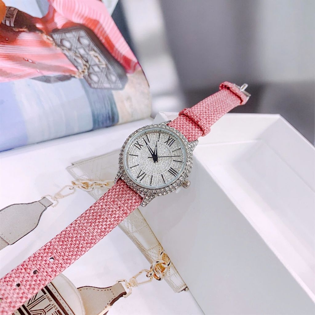 [Chính Hãng 100%] Đồng Hồ Nữ Jenoti 2082 Máy Quartz (Pin) Mawtj Tròn Kính Khoáng Mặt Siz 32mm Fullbo