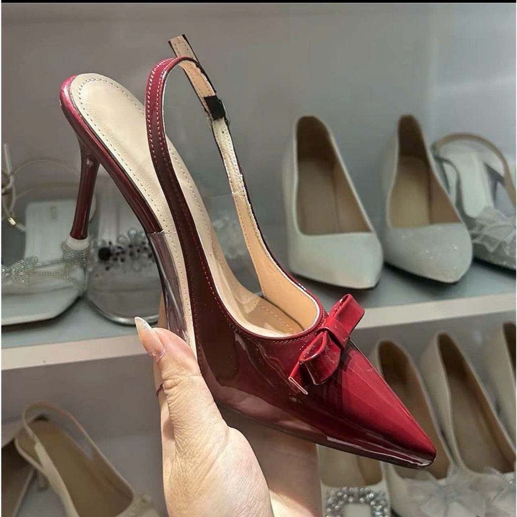 Giày Cao Gót Mũi Nhọn Vá Mika Phối Nơ Ngang Chất Liệu Da Bóng Bền Đẹp, Có Khóa Cài 3 Nấc Điều Chỉnh ( Lùi Size ) G2504