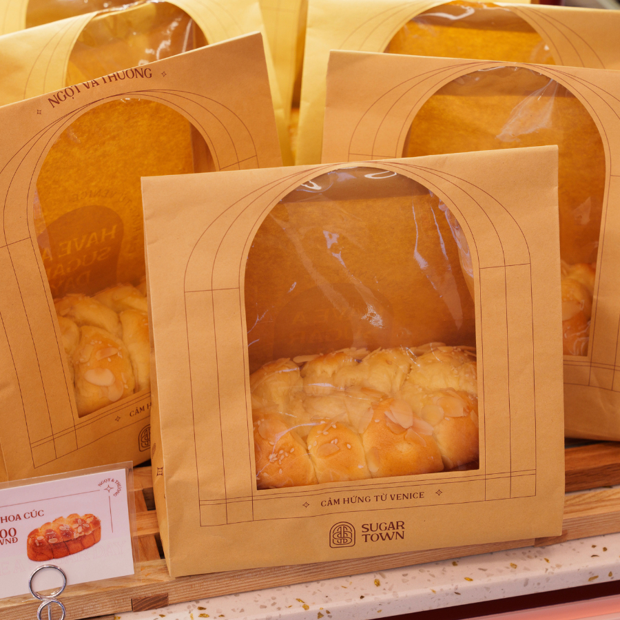 Bánh mì hoa cúc Sugar Town khối lượng 270g, bánh truyền thống Pháp thơm ngon