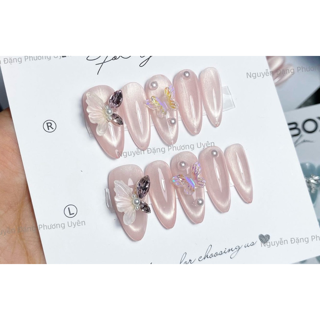 Nailbox thiết kế mắt mèo C230