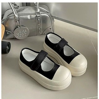   FULLBOX  Giày độn đế bánh mì EMTRANG cao 6cm hai màu basic dễ đi chất da dày dặn 