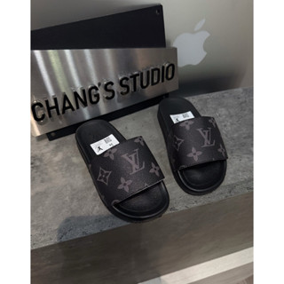 Dép lê bé trai quai ngang đế cao su non đúc quai hoạ tiết phong cách boy phố