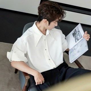   Deal Mở Bán  Áo Sơ Mi Trắng Tay Ngắn Phối Tay Gập Nút Cài Thiết Kế Cổ Rộng Thời Trang SM149 
